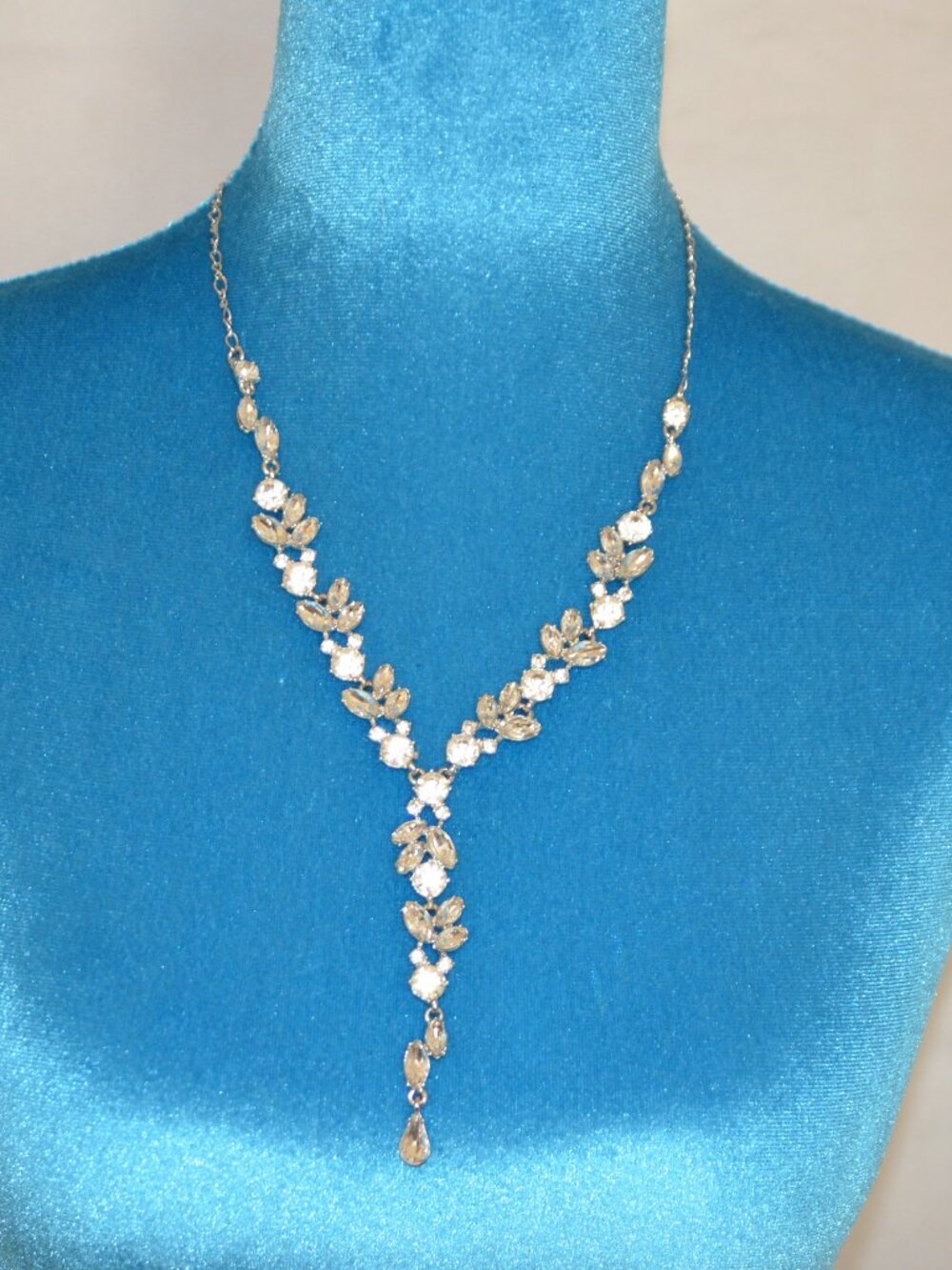 PRICE DROP!!!  Jack and Bella Diamond Look Cascade Necklace
